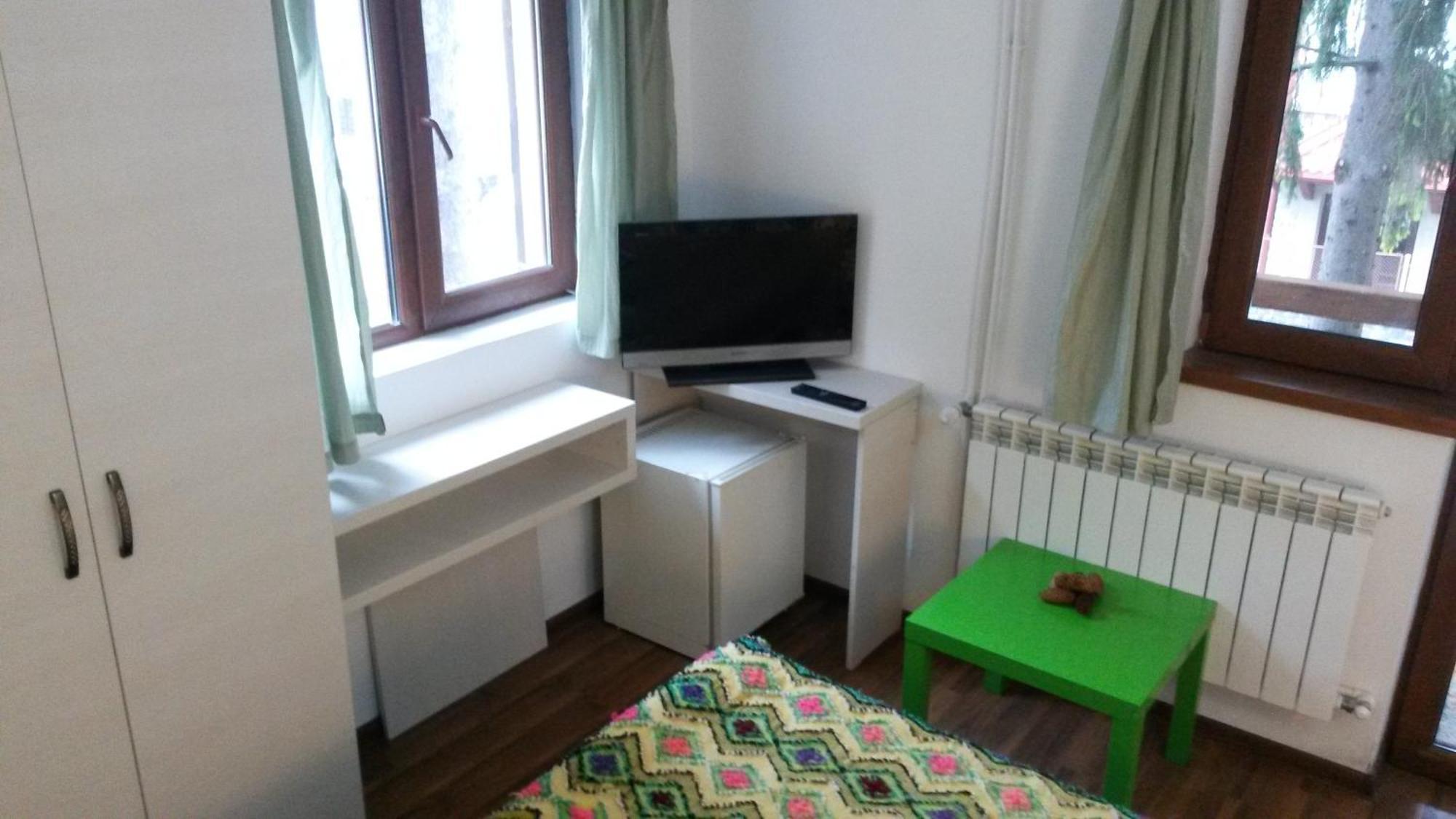 La Buni Busteni Ruang foto